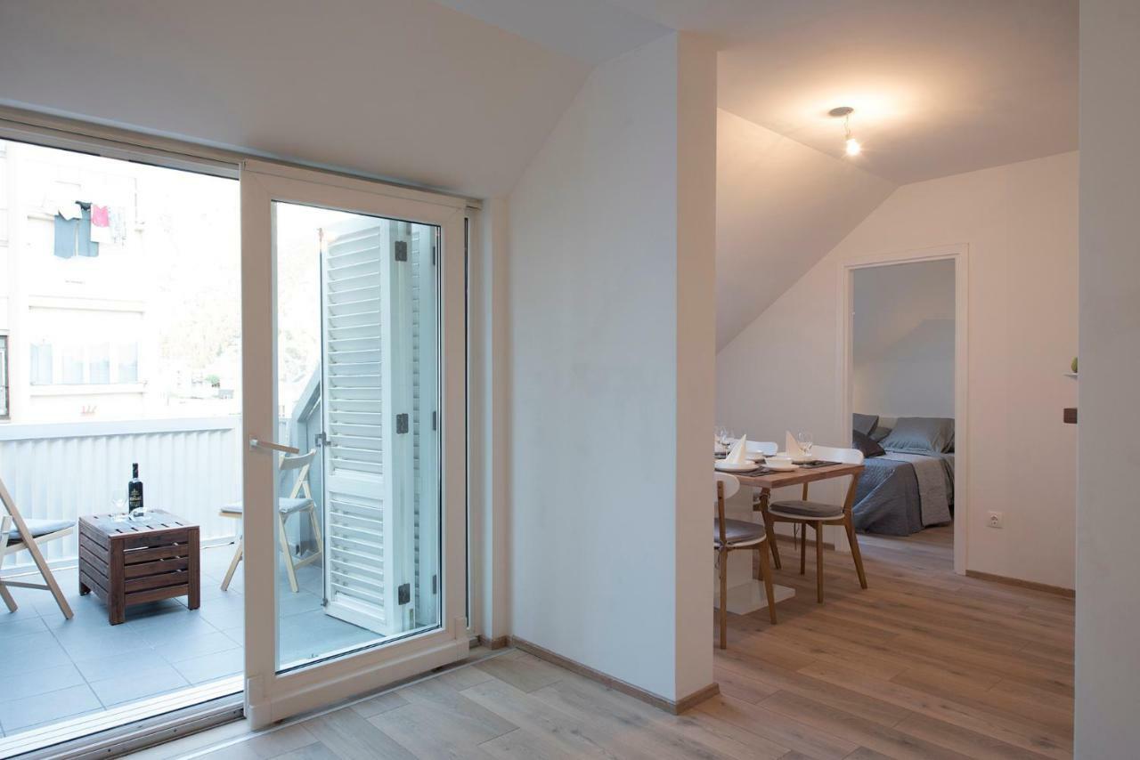 The Roof - Luxury Apartment 오미스 외부 사진
